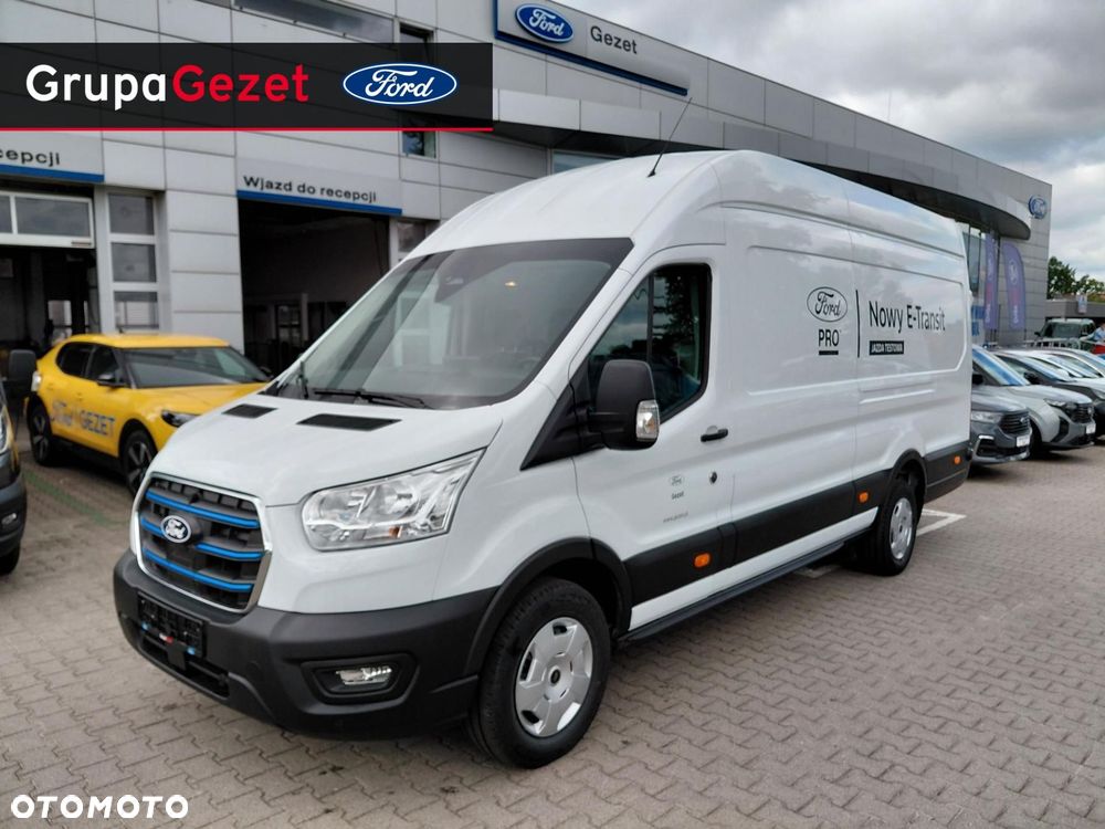 Ford Transit - 1