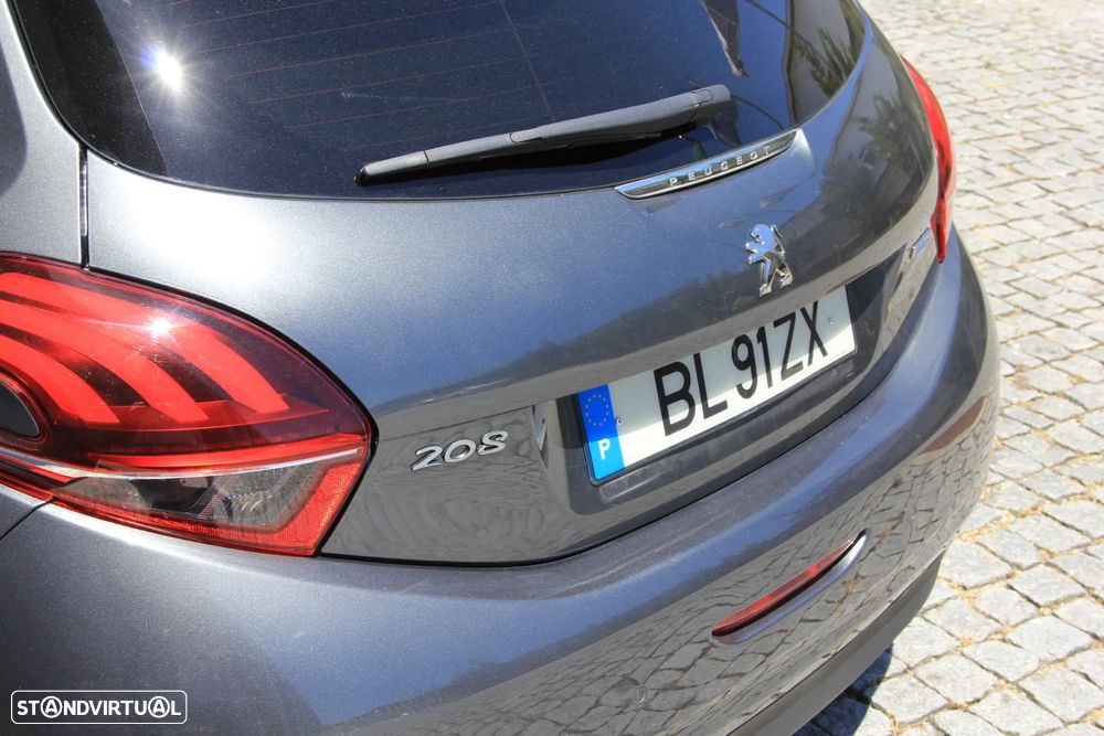 Peugeot 208 1.2 PureTech Style - 12