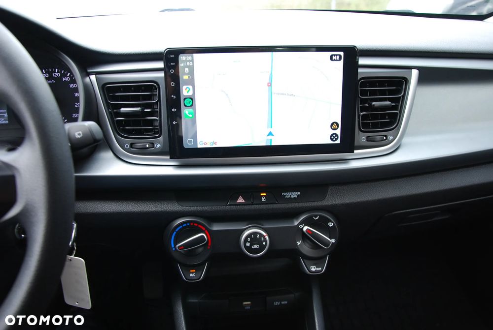 Kia Rio - 12