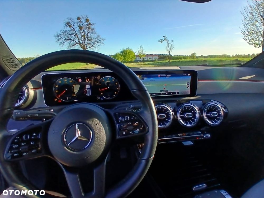 Mercedes-Benz Klasa A 200 7G-DCT - 10