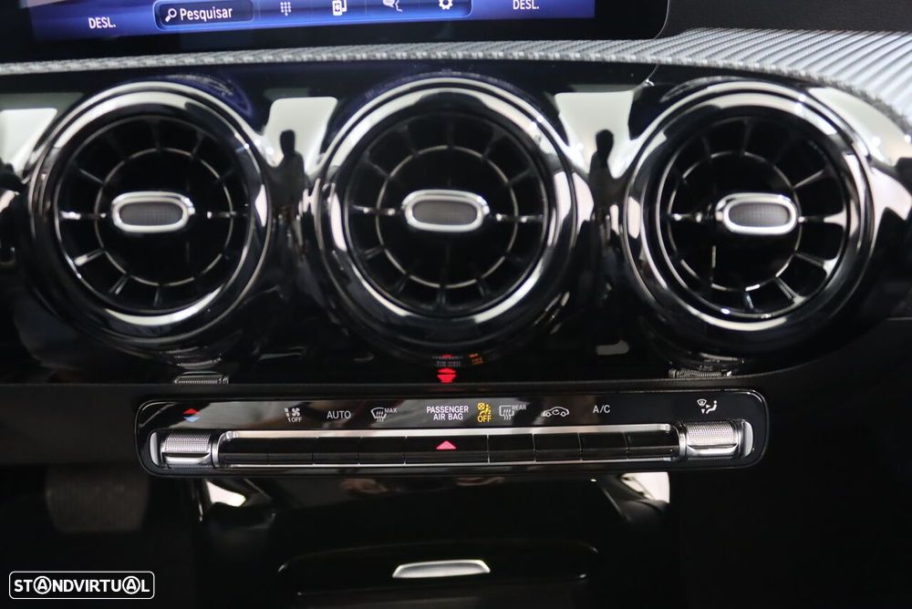 Mercedes-Benz A 200 Standard - 32