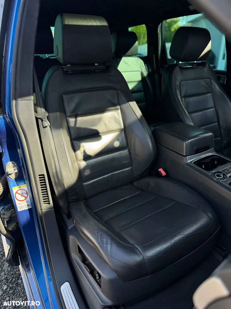 Volkswagen Touareg - 23
