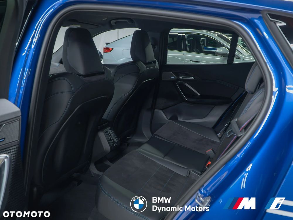 BMW iX2 eDrive20 - 26