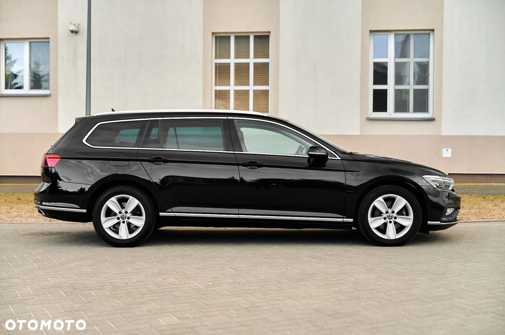 Volkswagen Passat Variant 2.0 TDI EVO Elegance DSG - 13