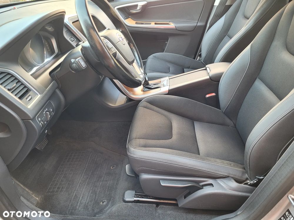 Volvo XC 60 D4 Drive-E Summum - 24