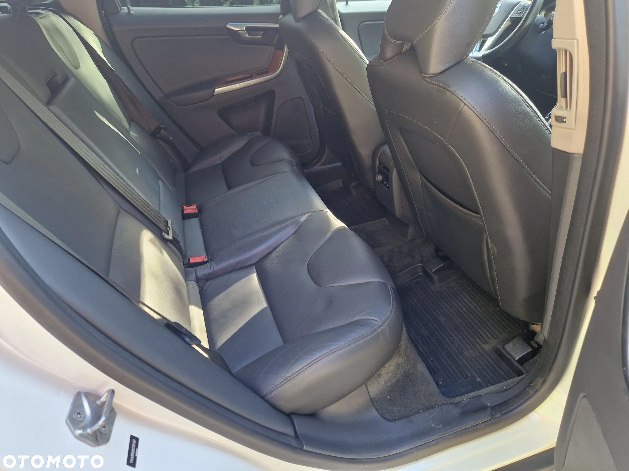 Volvo XC 60 T6 AWD Drive-E Summum - 20