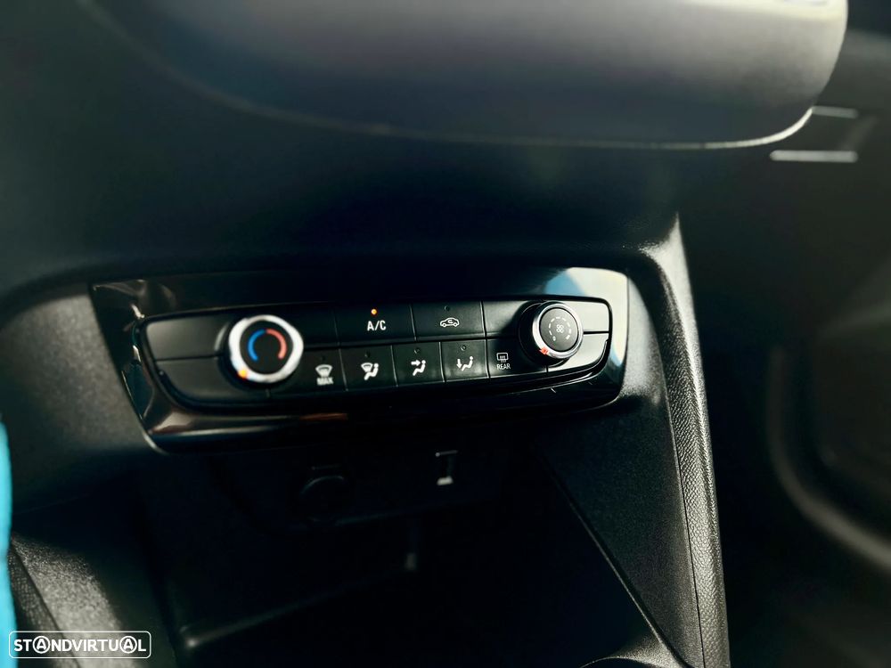 Opel Corsa 1.5 D Elegance - 23