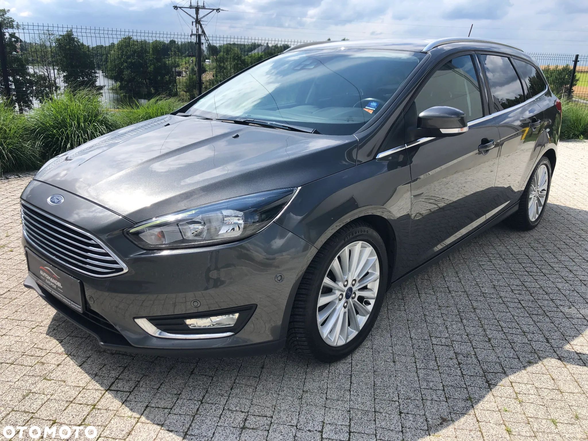 Ford Focus 1.0 EcoBoost Titanium - 1