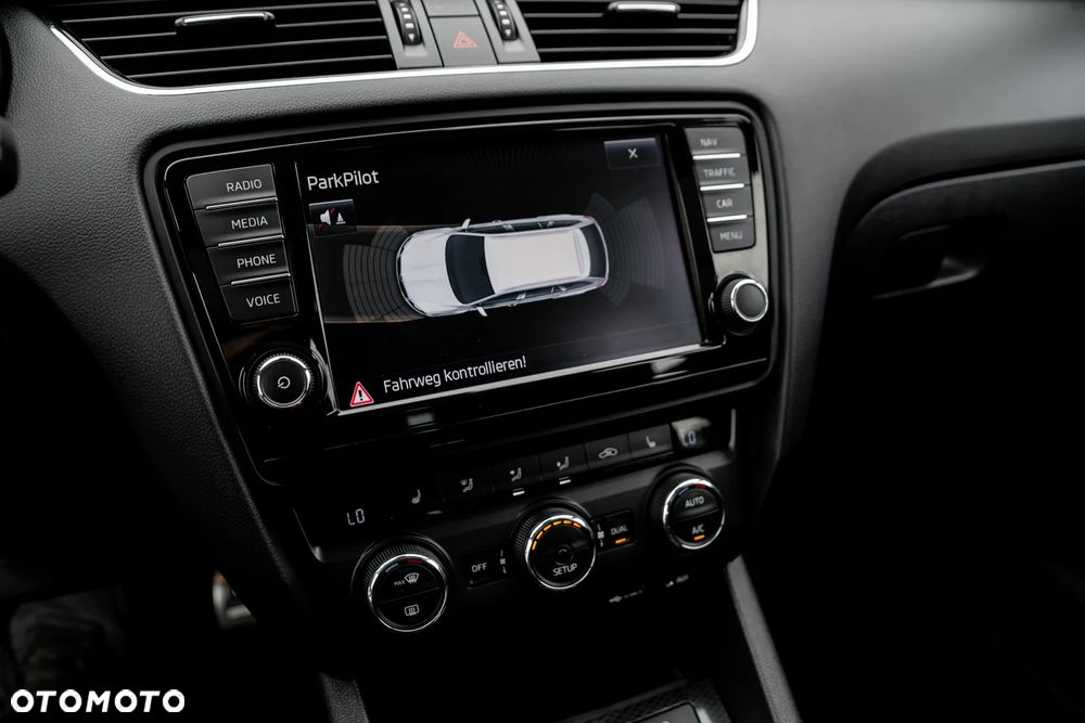 Skoda Octavia 2.0 TSI (Green tec) DSG RS - 34