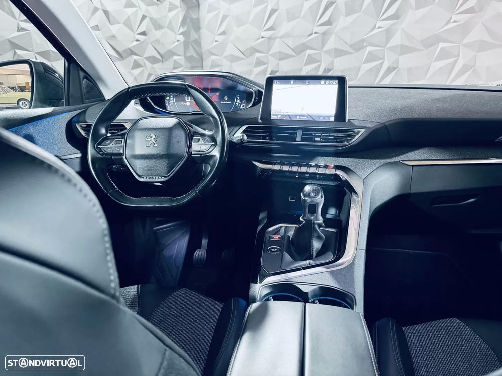 Peugeot 3008 1.2 PureTech Allure - 33