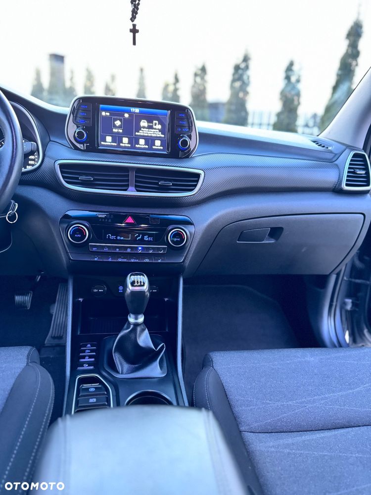 Hyundai Tucson 1.6 GDI BlueDrive Design 2WD - 18