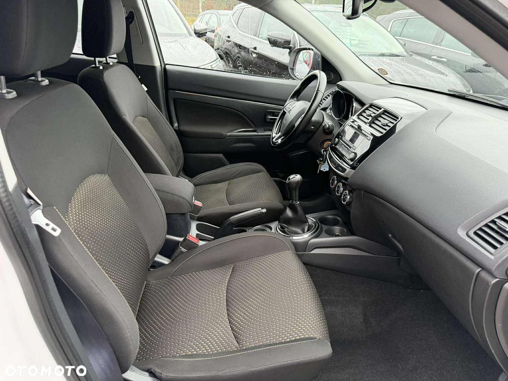 Mitsubishi ASX 1.6 2WD Plus - 15