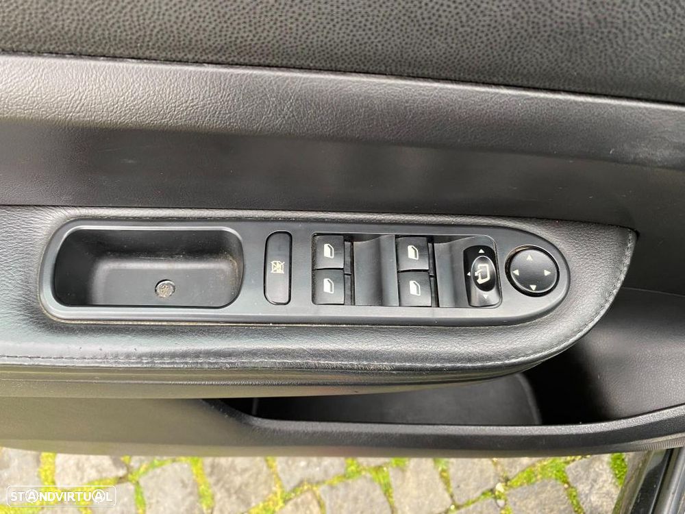 Peugeot 307 SW 1.6 HDi Cuir - 13