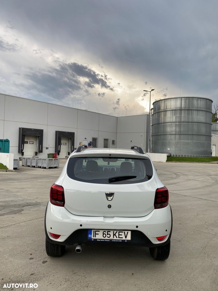 Dacia Sandero 0.9 Stepway - 4