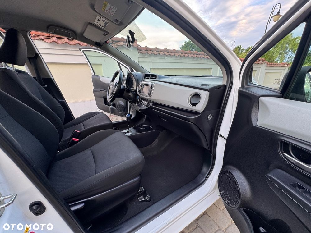 Toyota Yaris - 24