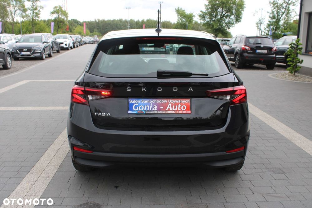 Skoda Fabia - 6
