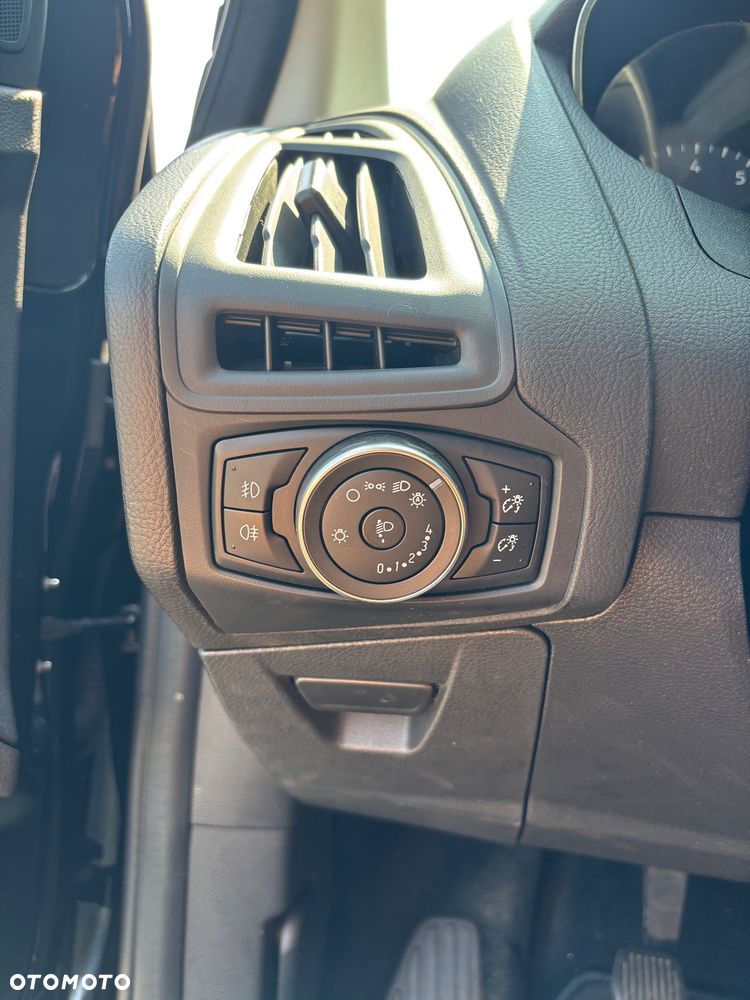 Ford Focus 1.0 EcoBoost SYNC Edition ASS - 10
