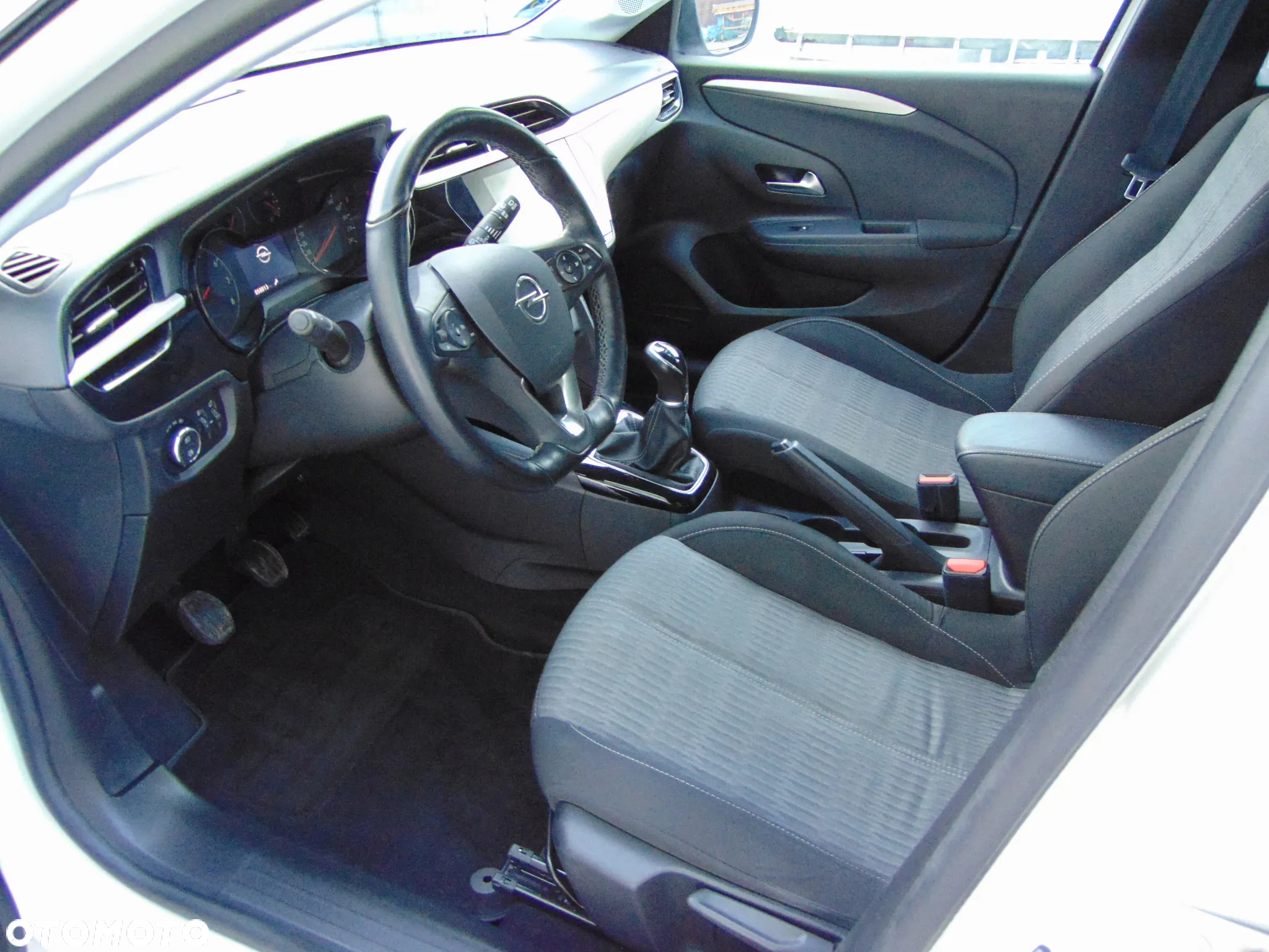 Opel Corsa 1.2 Edition S&S - 5