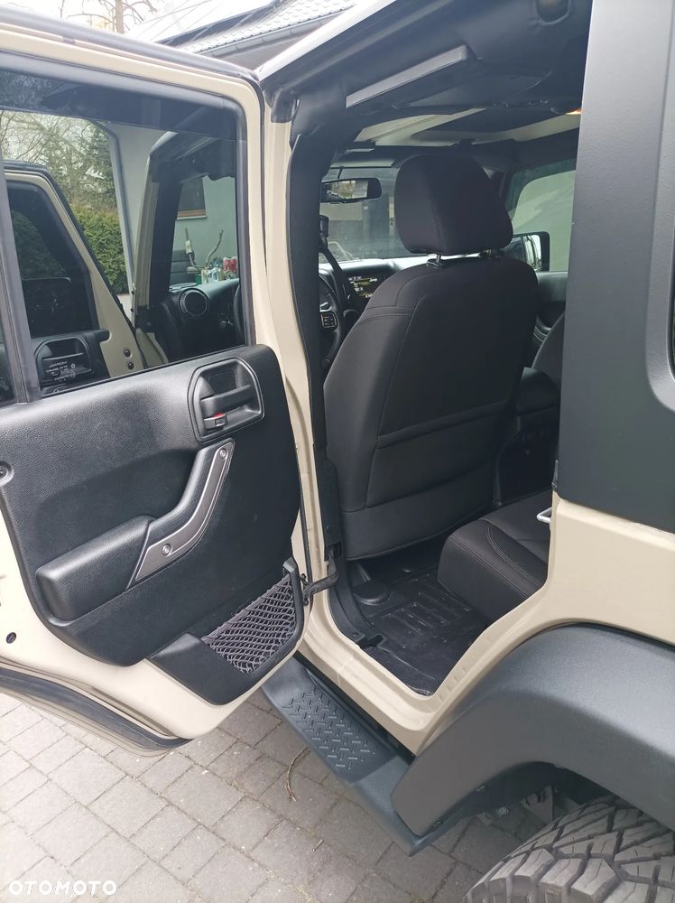 Jeep Wrangler 3.6 Unlim Sahara - 7