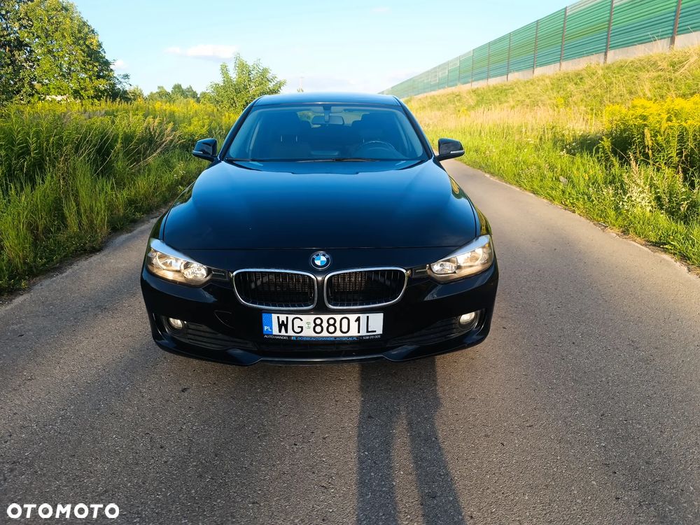 BMW Seria 3 318d Blue Performance - 5