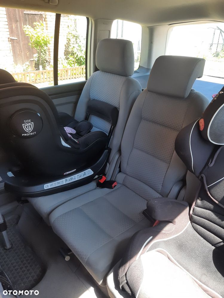 Volkswagen Touran - 6