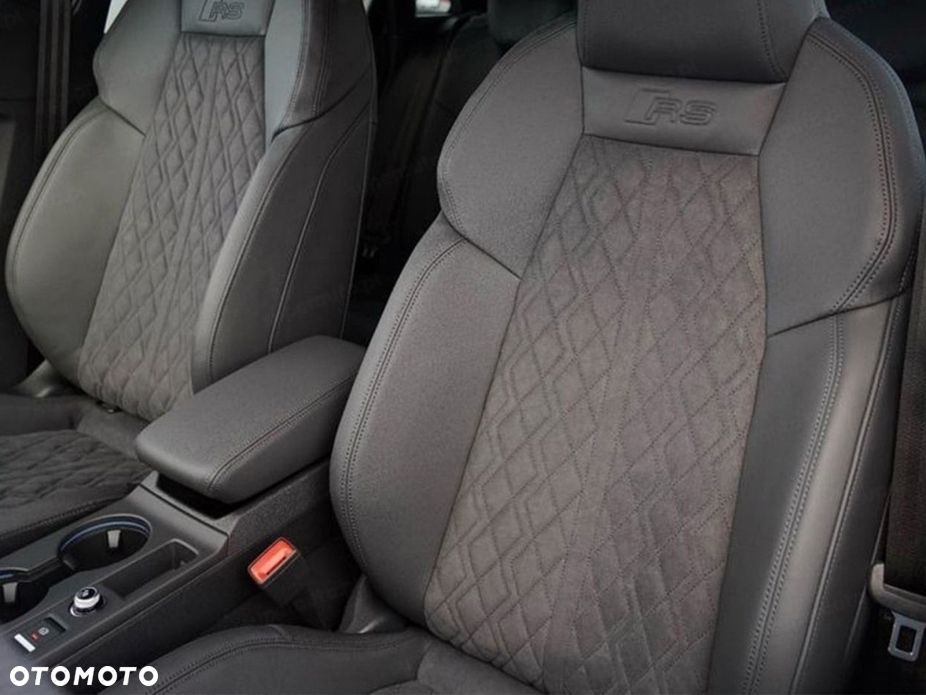 Audi RS3 Limousine TFSI Quattro S tronic - 6