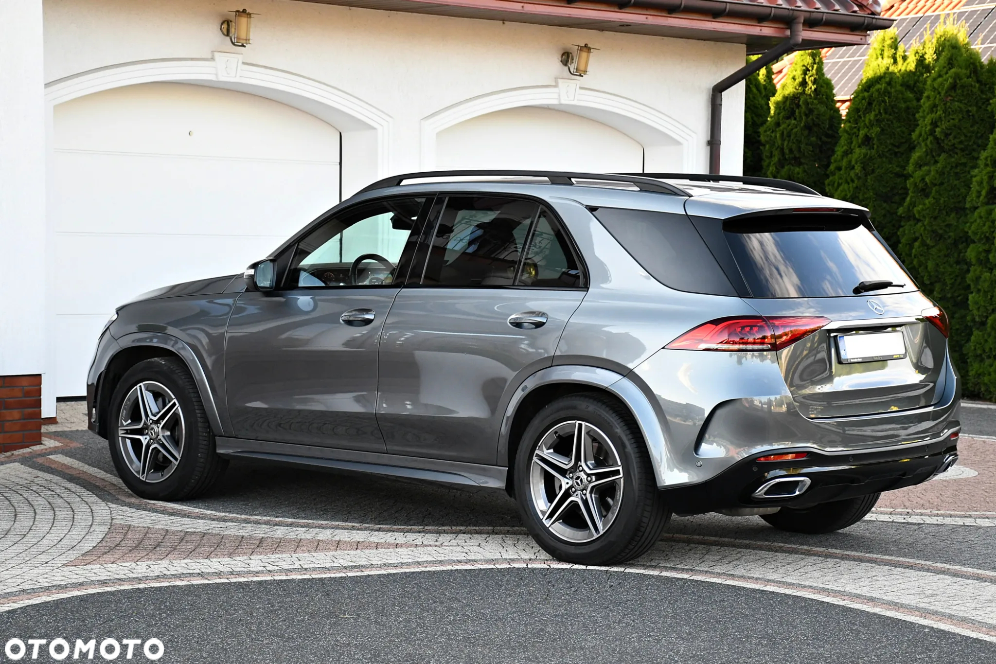 Mercedes-Benz GLE 300 d 4-Matic - 17