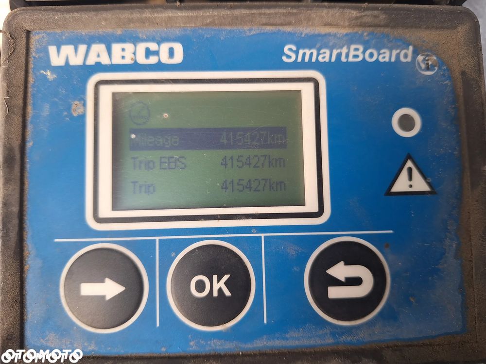 Benalu 28m3 / 2013 / 2 osie podnoszone / Import Francja - 14