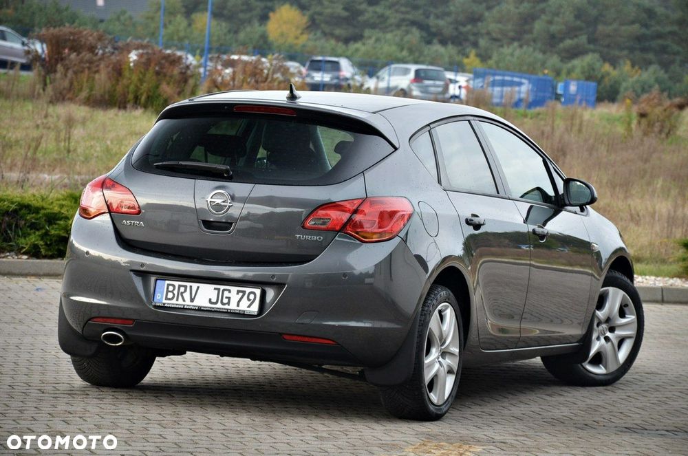 Opel Astra - 9