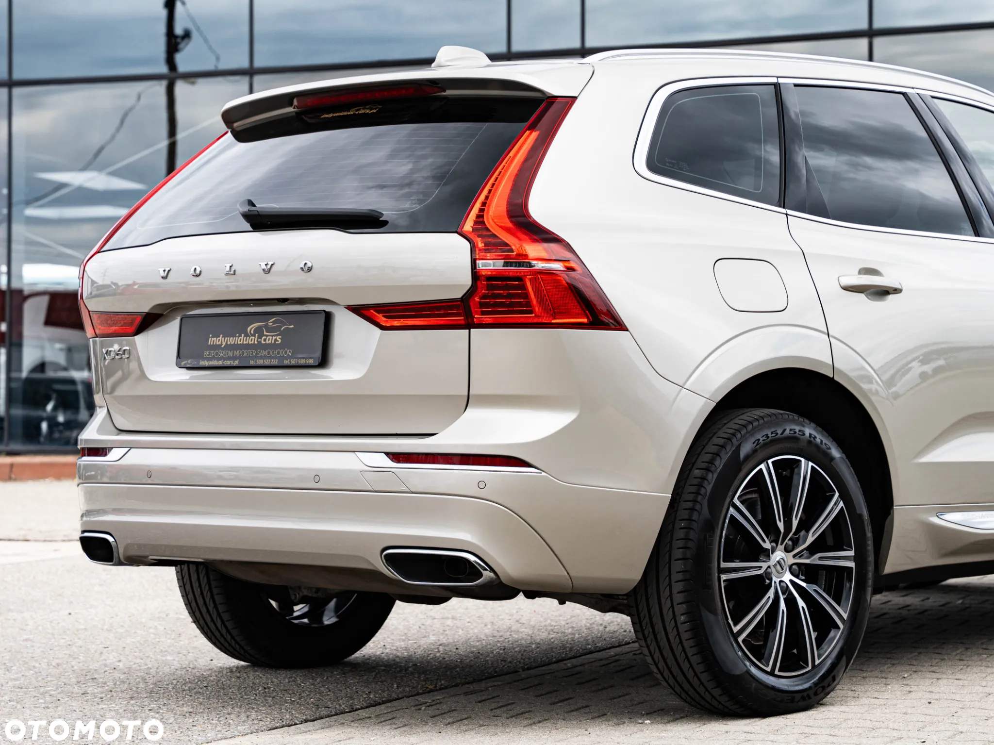 Volvo XC 60 T6 AWD Plug-In Hybrid Inscription - 13