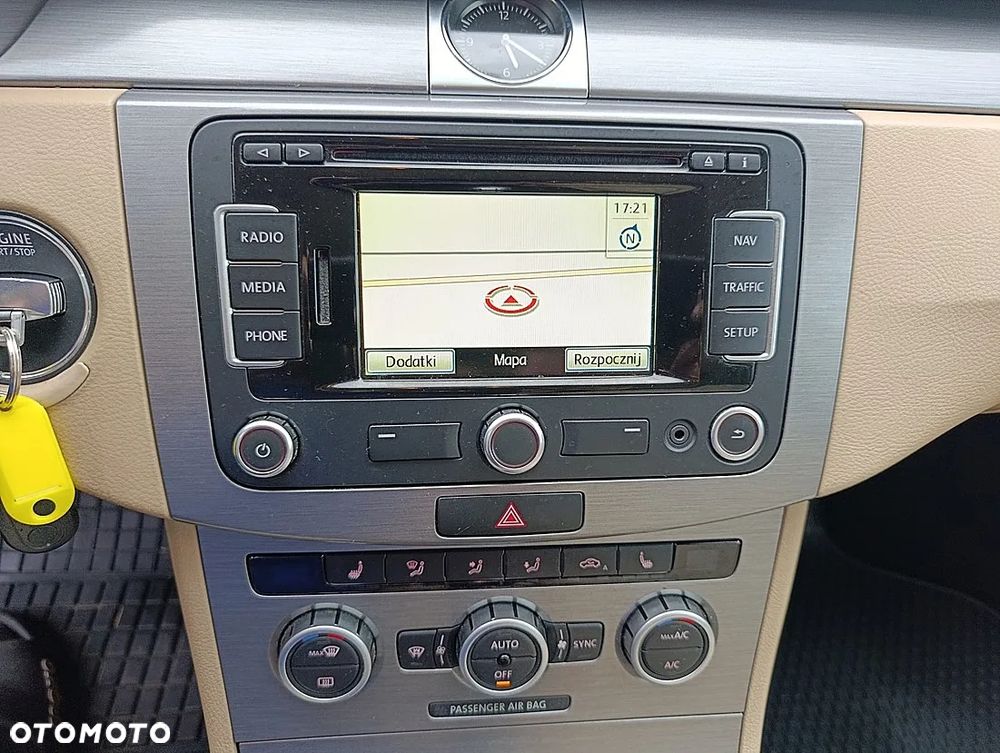 Volkswagen Passat 2.0 TDI Highline - 18
