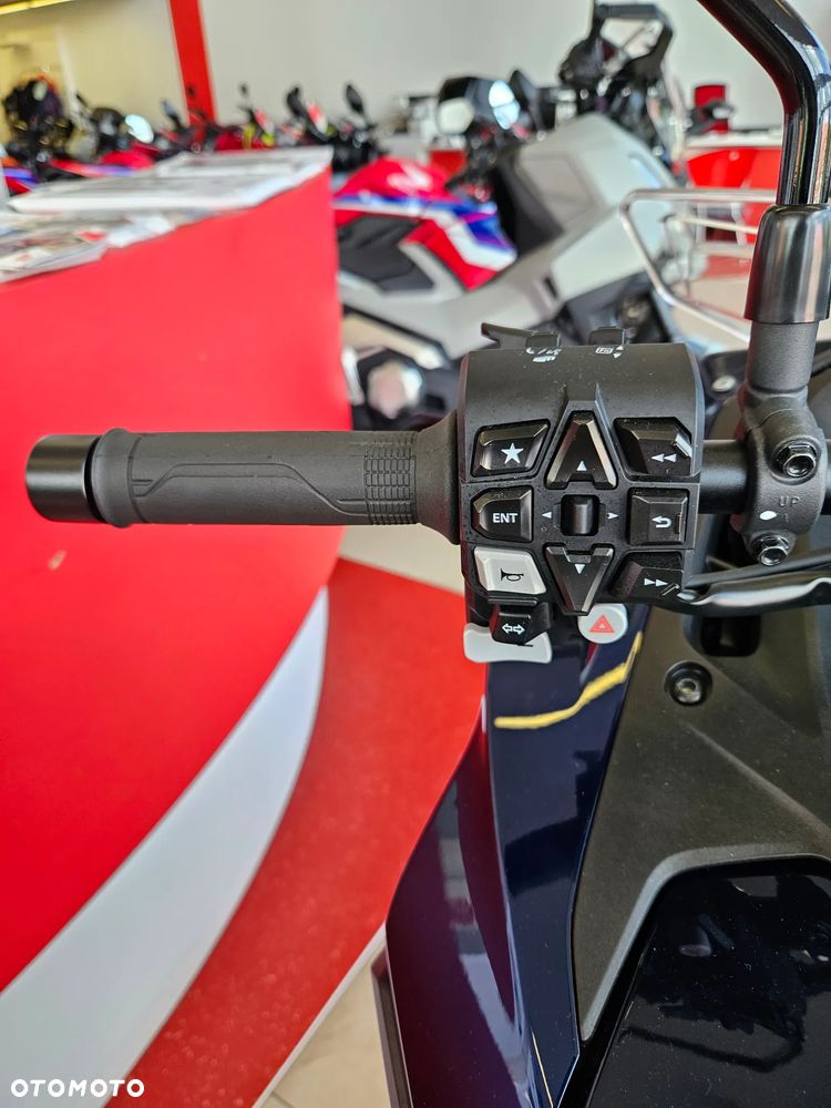 Honda NT - 6