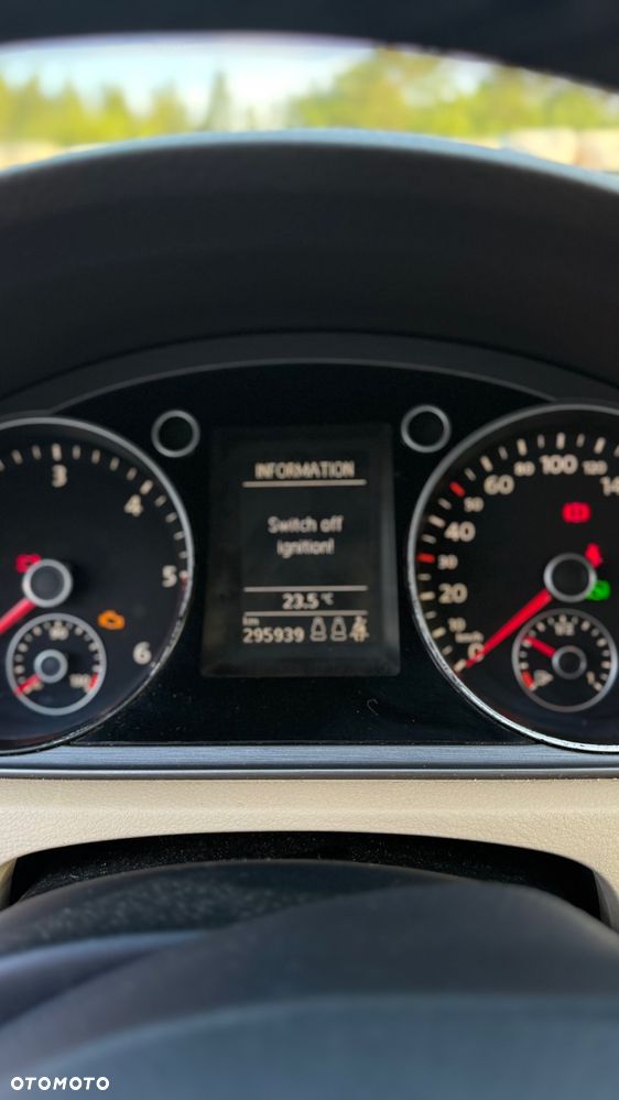 Volkswagen Passat 2.0 TDI DPF Trendline DSG - 10