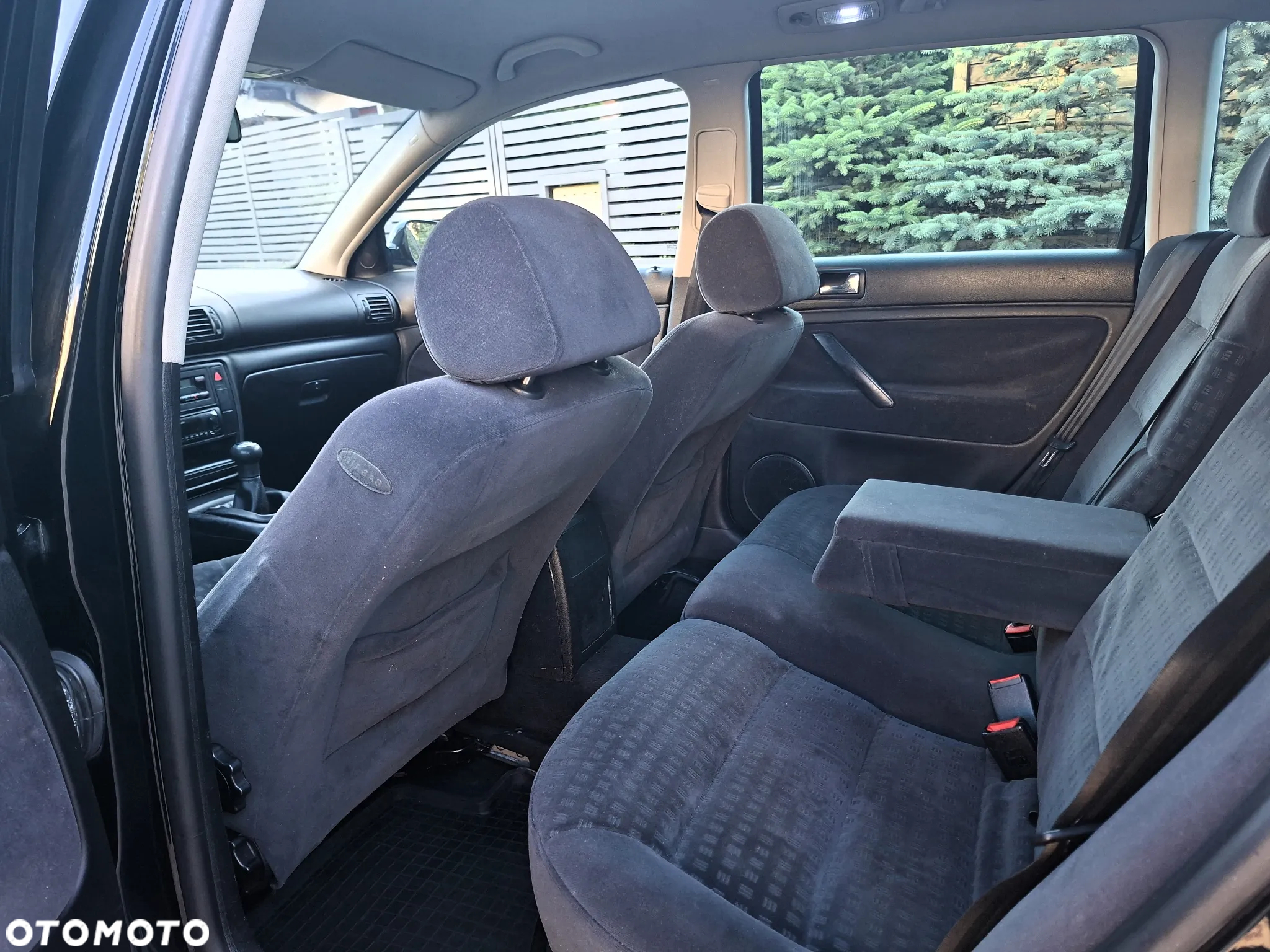 Volkswagen Passat 1.9 TDI Comfortline - 7