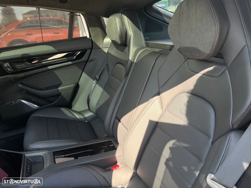 Porsche Panamera Turbo E-Hybrid - 28