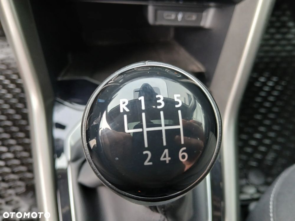 Volkswagen T-Roc 1.5 TSI ACT Advance - 24