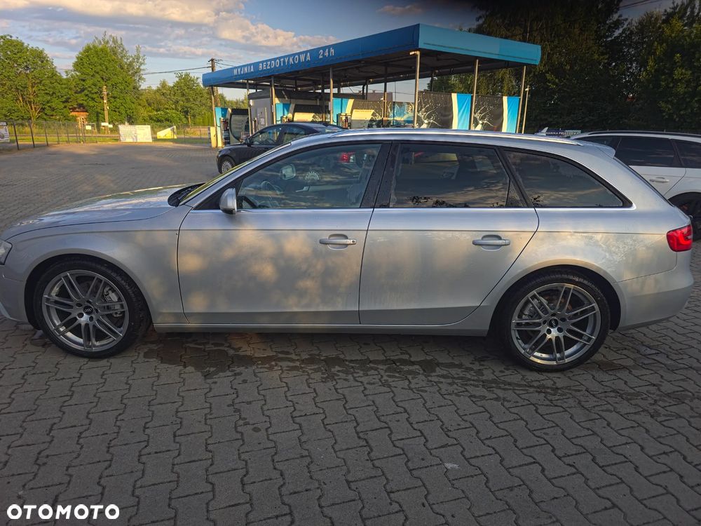 Audi A4 Avant - 9