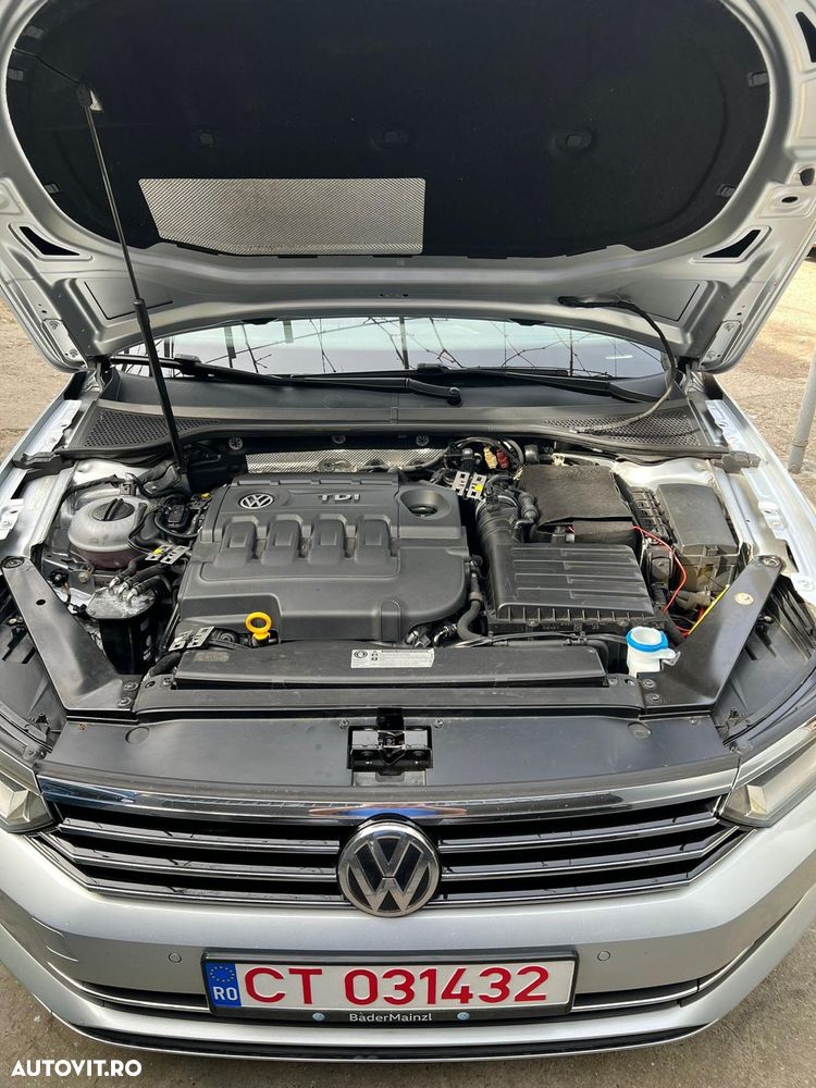 Volkswagen Passat 2.0 TDI SCR DSG (BlueM Tech) Highline - 12