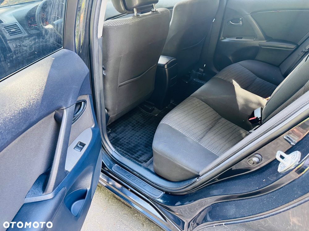 Toyota Avensis 2.2 D-4D Premium - 19