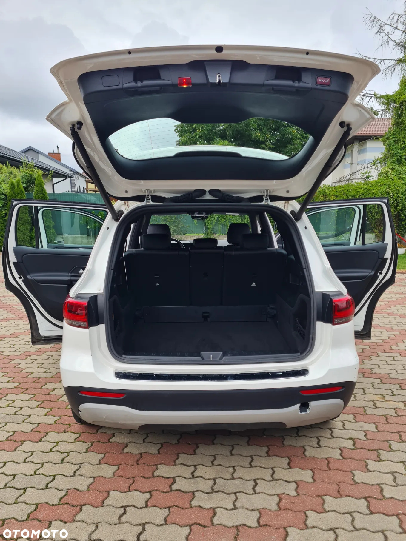 Mercedes-Benz GLB 180 d 8G-DCT - 13