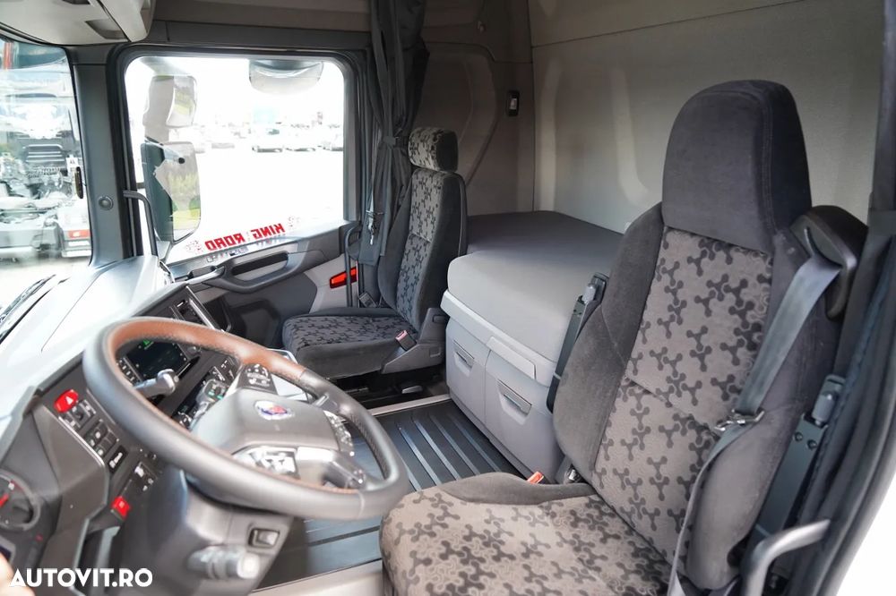 Scania R 520 / V8 / SISTEM HIDRAULIC / RETARDER / I-PARK COOL / ADR AT / TOATE AIRBAGURILE / EURO 6 - 22