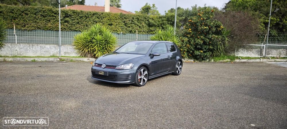 VW Golf 2.0 TSi GTi - 2
