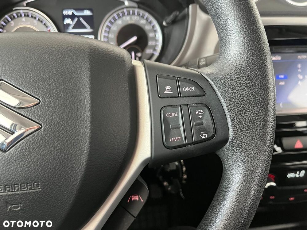 Suzuki Vitara - 25