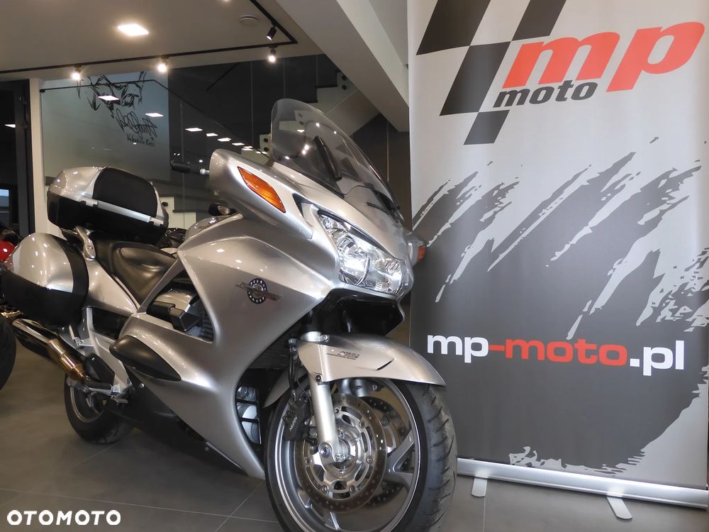 Honda ST - 1