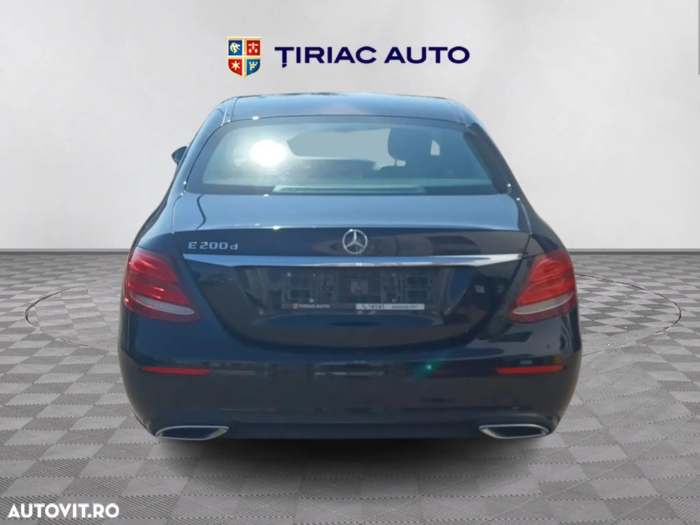 Mercedes-Benz E - 3