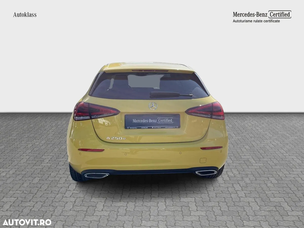 Mercedes-Benz A - 4