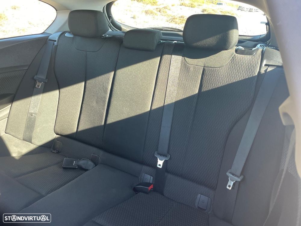 BMW 116 d EfficientDynamics Edition - 14