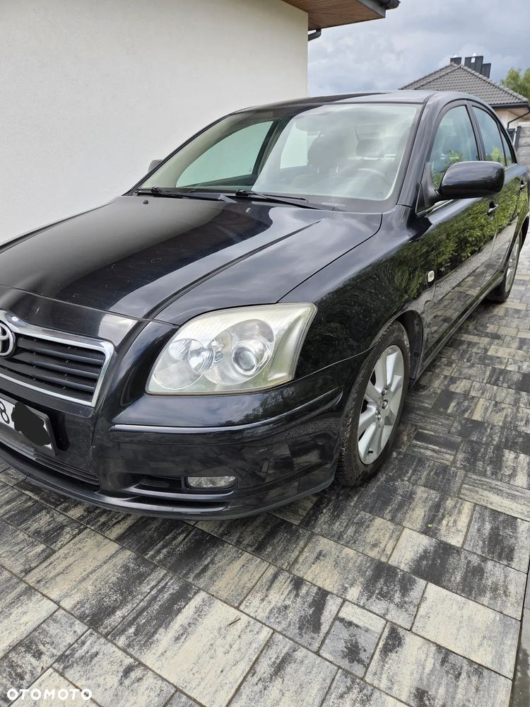 Toyota Avensis 1.8 VVT-i Sol - 2