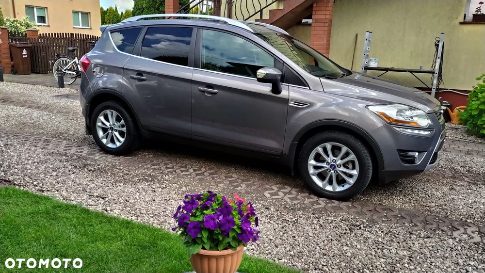 Ford Kuga 2.0 TDCi 4WD Titanium - 4