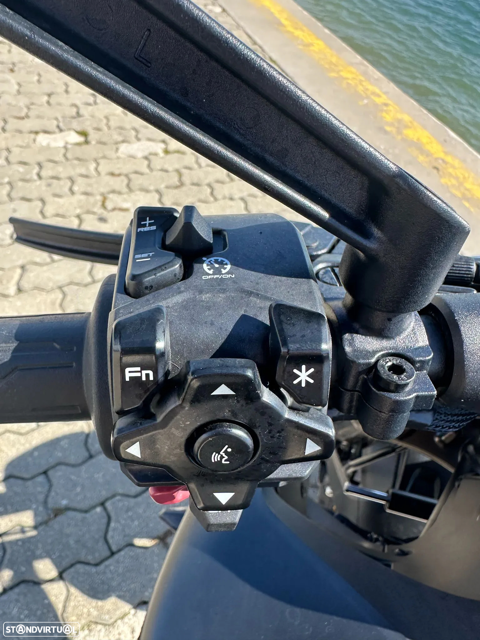 CF Moto 800NK - 4